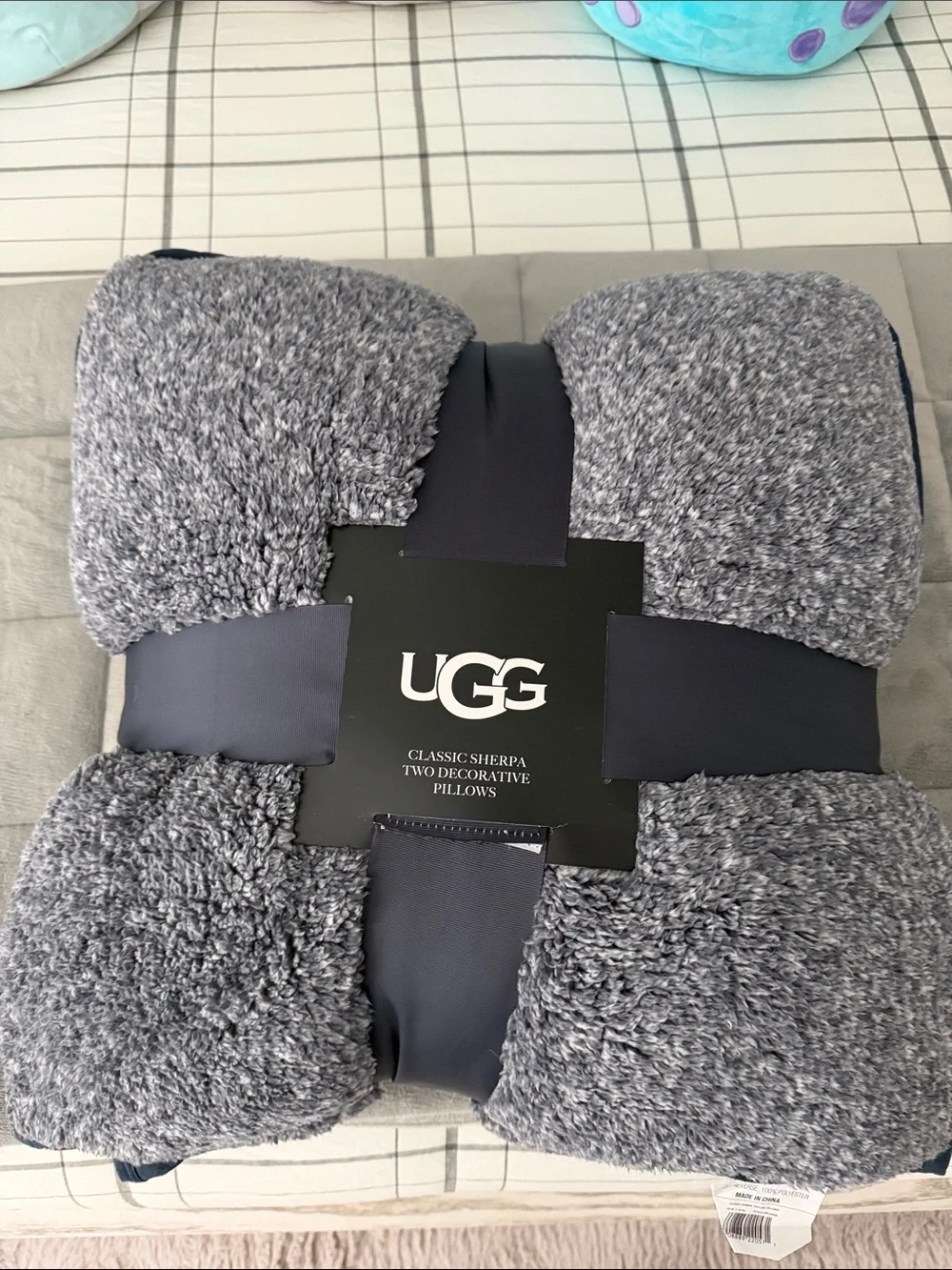 NWT UGG Classic Sherpa two decorative pillows